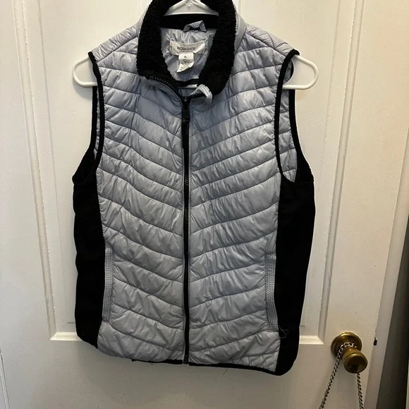 Workshop Republic Clothing Women's light blue and black Quilted Vest XL - Picture 6 of 6